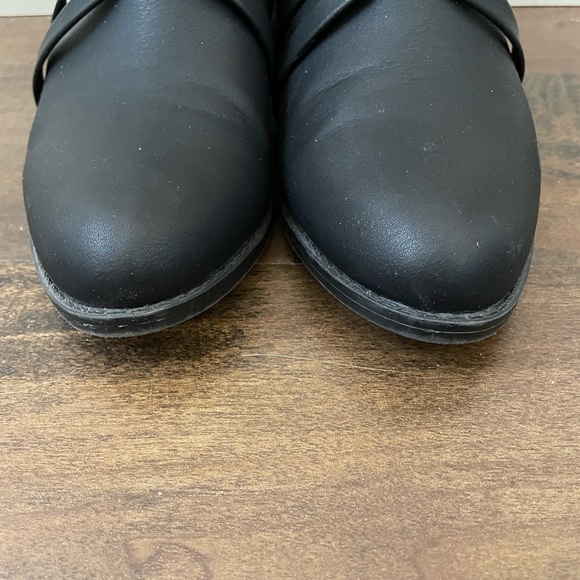 City Classified Strappy Booties - Picture 3 of 6